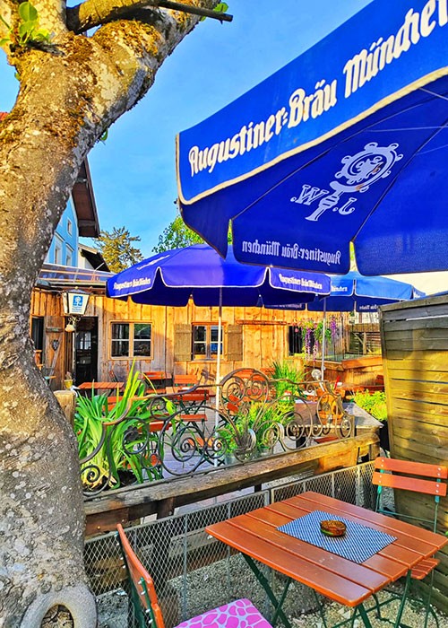 Brasserie Weissbräu, Bad Endorf, gemütlicher Biergarten